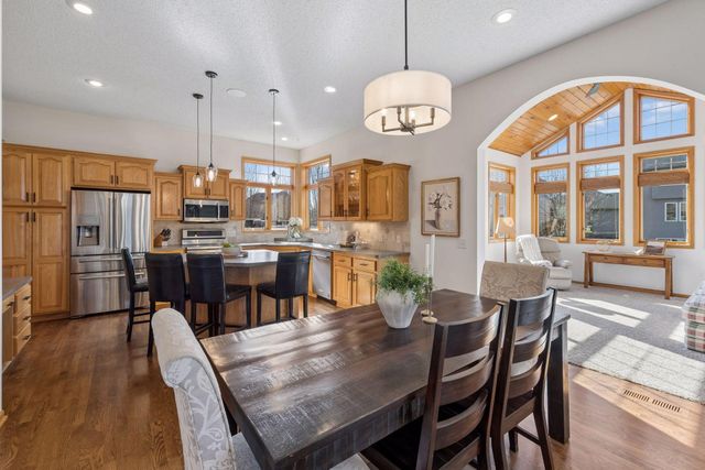 20590 Hartford Way, Lakeville, MN 55044