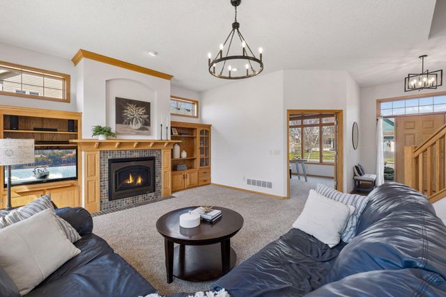 20590 Hartford Way, Lakeville, MN 55044