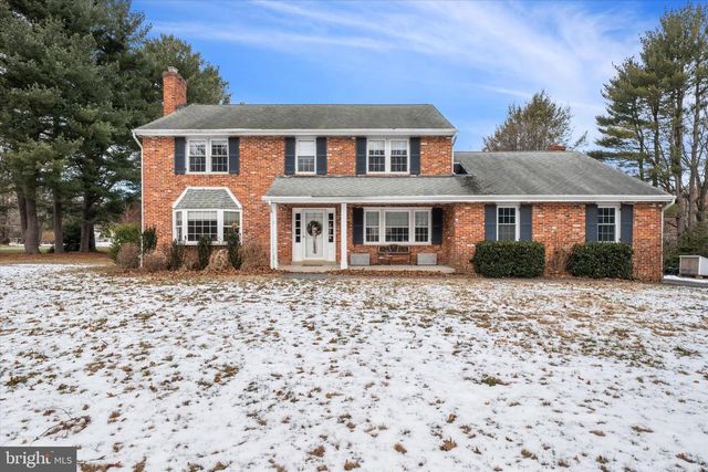 24 TURKEY HOLLOW RD, Kennett Square, PA 19348