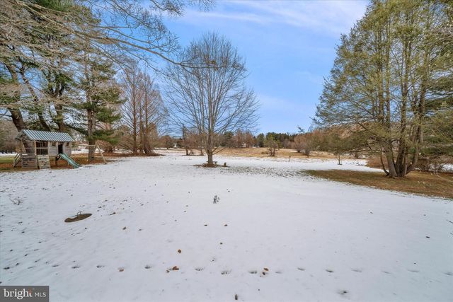 24 TURKEY HOLLOW RD, Kennett Square, PA 19348