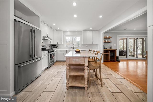 24 TURKEY HOLLOW RD, Kennett Square, PA 19348