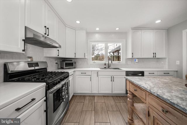 24 TURKEY HOLLOW RD, Kennett Square, PA 19348