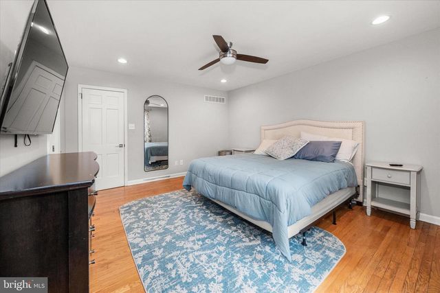 24 TURKEY HOLLOW RD, Kennett Square, PA 19348