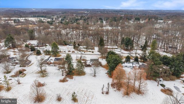 24 TURKEY HOLLOW RD, Kennett Square, PA 19348