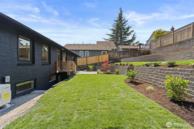 8019 Bagley Avenue N, Seattle, WA 98103