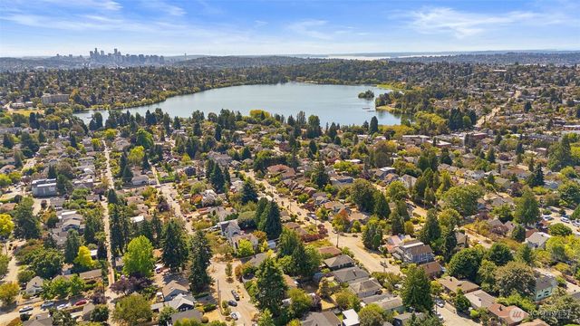 8019 Bagley Avenue N, Seattle, WA 98103