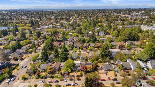 8019 Bagley Avenue N, Seattle, WA 98103
