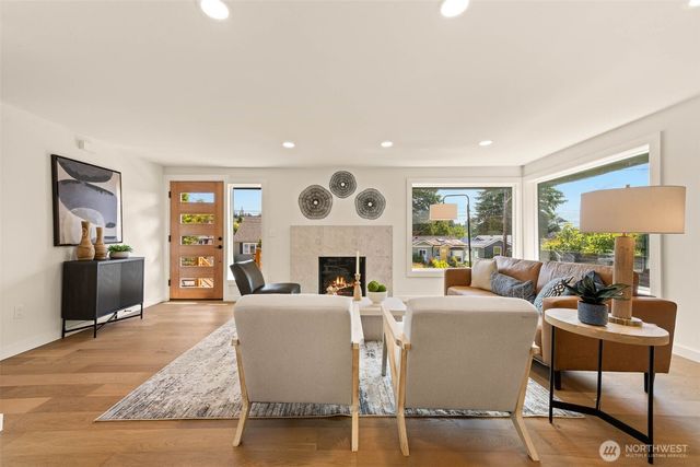8019 Bagley Avenue N, Seattle, WA 98103