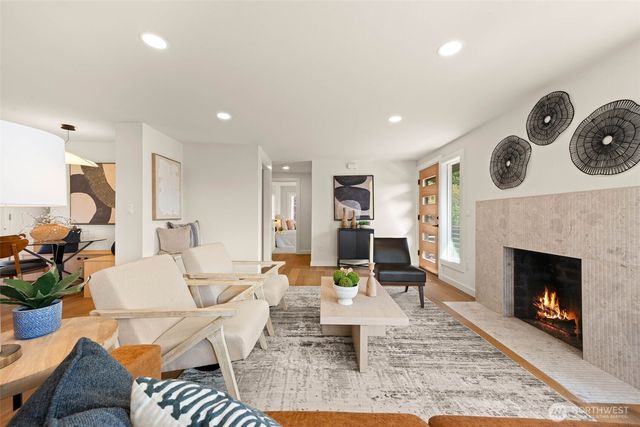 8019 Bagley Avenue N, Seattle, WA 98103