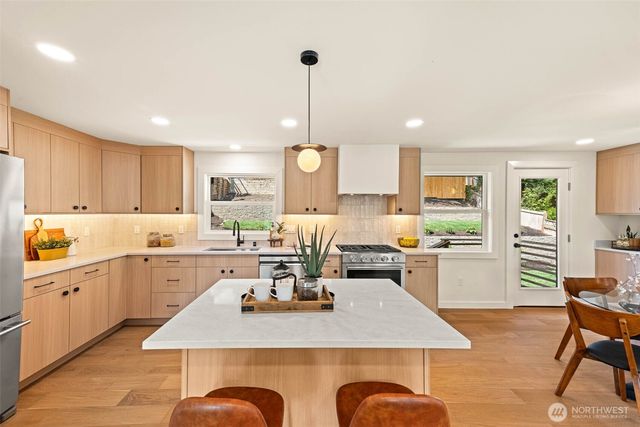 8019 Bagley Avenue N, Seattle, WA 98103