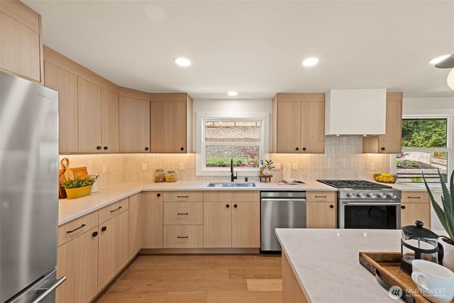 8019 Bagley Avenue N, Seattle, WA 98103