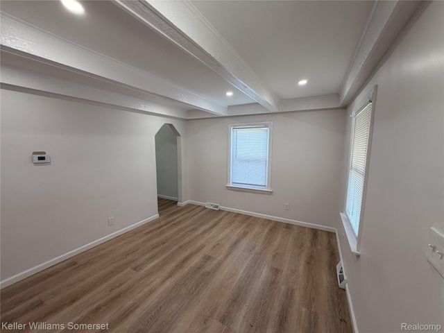 8226 Prospect Avenue, Warren, MI 48089