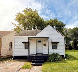 8226 Prospect Avenue, Warren, MI 48089