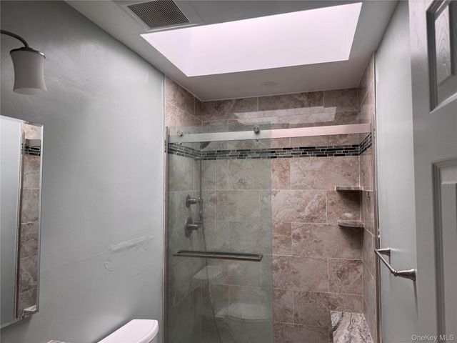 10 Braemar Court, New City, NY 10956