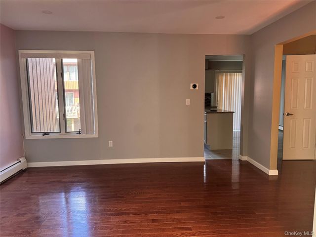 10 Braemar Court, New City, NY 10956