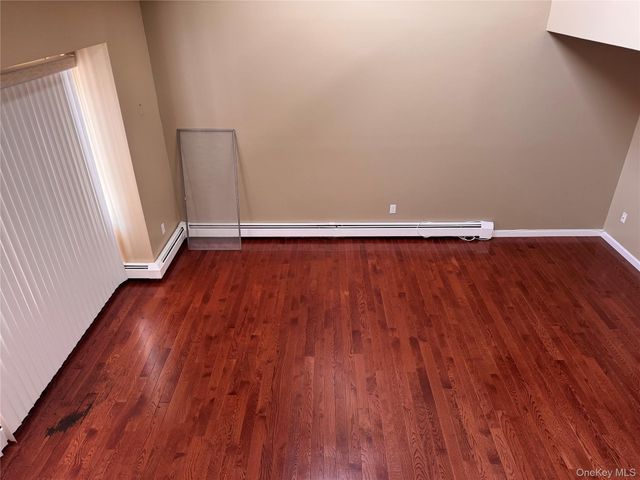 10 Braemar Court, New City, NY 10956