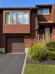 10 Braemar Court, New City, NY 10956