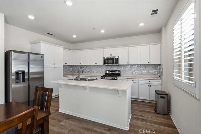 30405 Village Terrace, Menifee, CA 92584