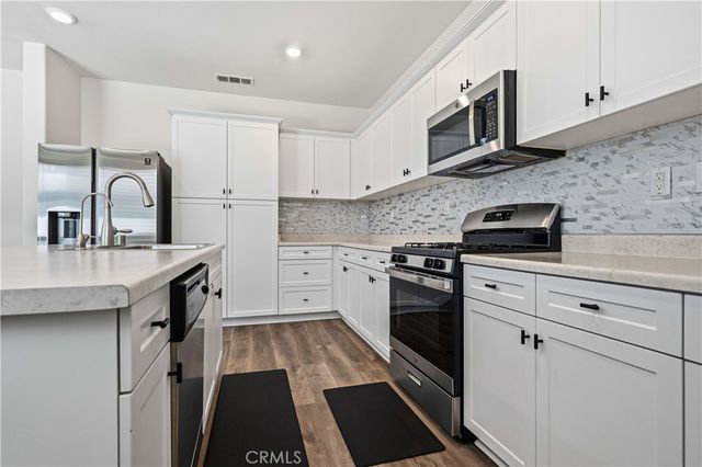 30405 Village Terrace, Menifee, CA 92584