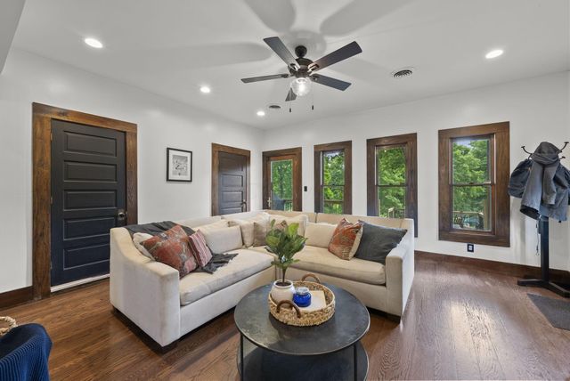 2263 Stratford Road, Delaware, OH 43015