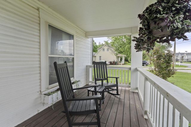 2263 Stratford Road, Delaware, OH 43015