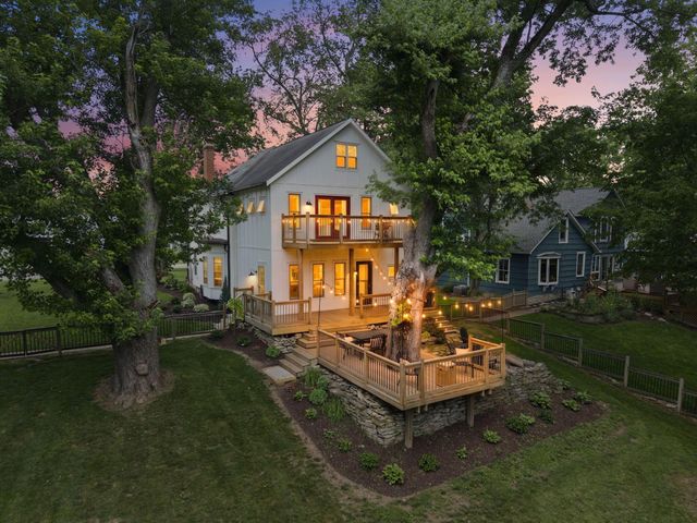2263 Stratford Road, Delaware, OH 43015
