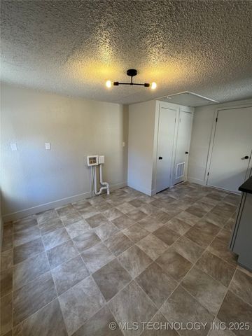 1132 C Street SE, Ardmore, OK 73401