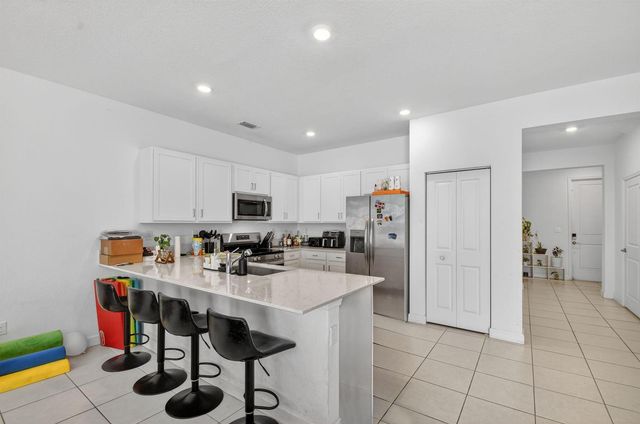 4326 Hammock Grove Drive, Lake Worth, FL 33467