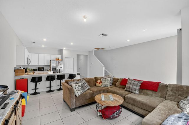 4326 Hammock Grove Drive, Lake Worth, FL 33467