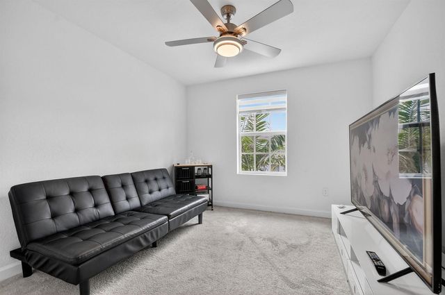 4326 Hammock Grove Drive, Lake Worth, FL 33467