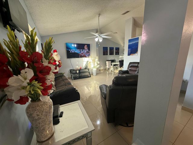 3505 SE Birch Lane, Port St Lucie, FL 34984