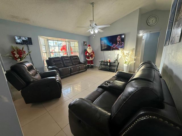 3505 SE Birch Lane, Port St Lucie, FL 34984
