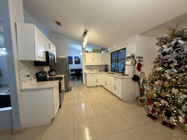 3505 SE Birch Lane, Port St Lucie, FL 34984