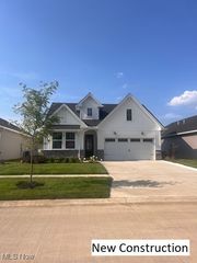 2176 Myla Way, Amherst, OH 44001