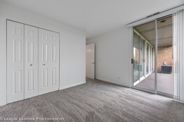 5950 Oakwood Drive 6F, Lisle, IL 60532