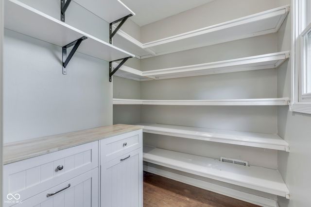 4275 Silver Hill Drive, Greenwood, IN 46142