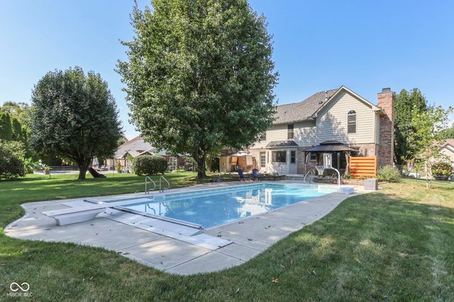 4275 Silver Hill Drive, Greenwood, IN 46142
