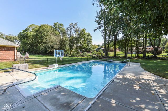 4275 Silver Hill Drive, Greenwood, IN 46142