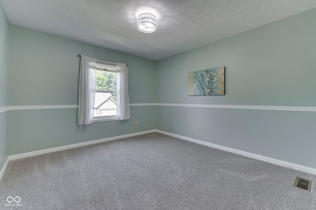 4275 Silver Hill Drive, Greenwood, IN 46142