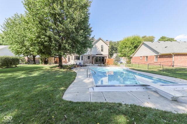 4275 Silver Hill Drive, Greenwood, IN 46142