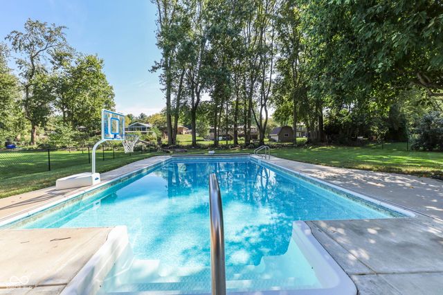 4275 Silver Hill Drive, Greenwood, IN 46142