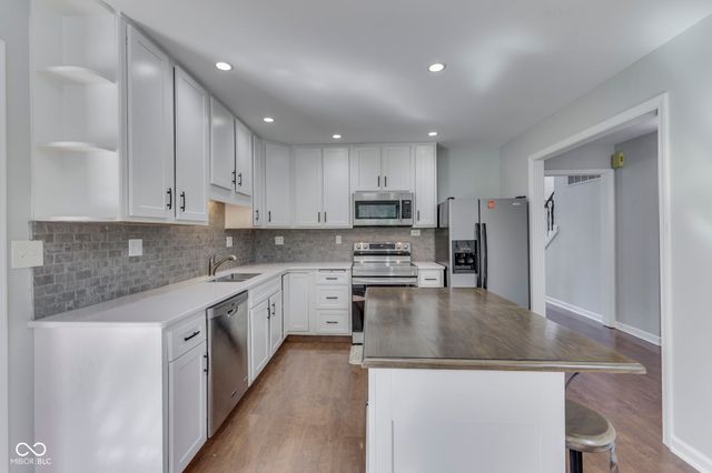 4275 Silver Hill Drive, Greenwood, IN 46142