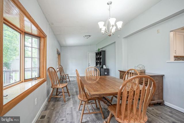 35 SAINT CHARLES PL, Runnemede, NJ 08078