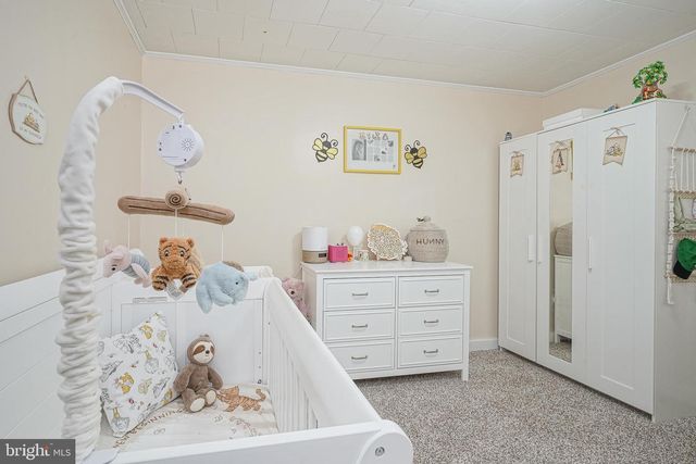 35 SAINT CHARLES PL, Runnemede, NJ 08078