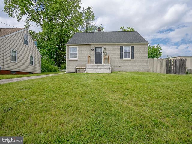 35 SAINT CHARLES PL, Runnemede, NJ 08078