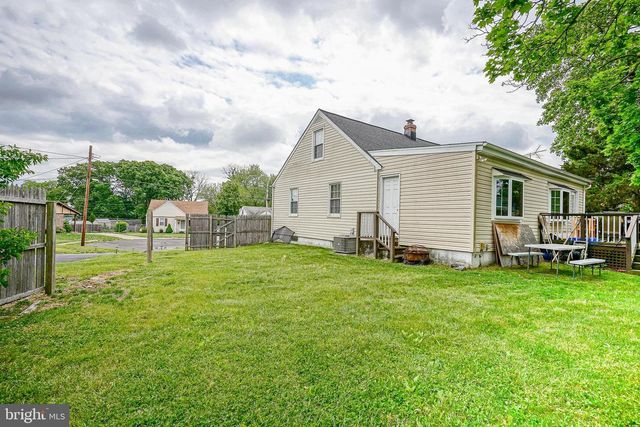 35 SAINT CHARLES PL, Runnemede, NJ 08078