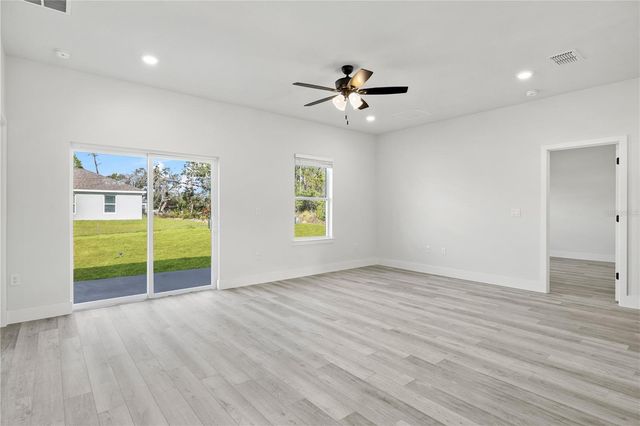 8434 SW 138TH PLACE, Ocala, FL 34473