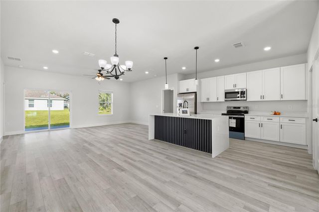 8434 SW 138TH PLACE, Ocala, FL 34473