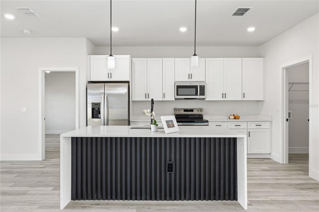 8434 SW 138TH PLACE, Ocala, FL 34473