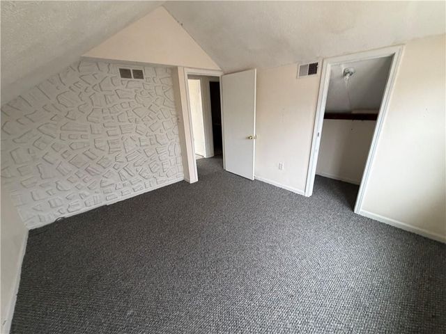 5805 Ridgeway Avenue, Kansas City, MO 64133